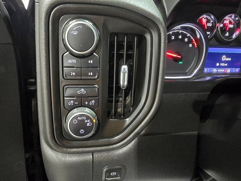 Used 2021 Chevrolet Silverado 1500 Custom Trail Boss w/ Safety Confidence Package AWD/4WD image 19