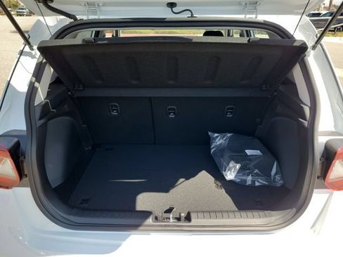New 2026 Hyundai Venue SE FWD image 23