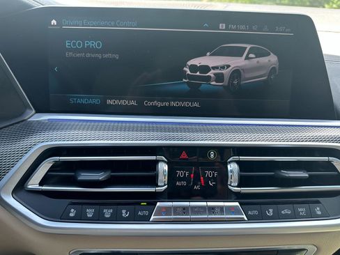 Used 2022 BMW X6 xDrive40i w/ Executive Package AWD/4WD image 30