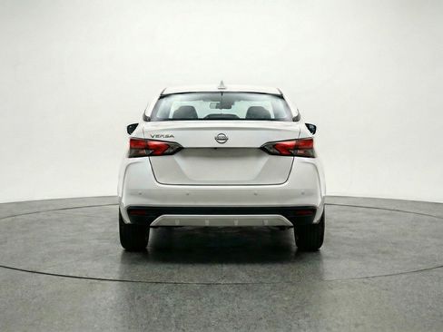Used 2025 Nissan Versa SV FWD image 7