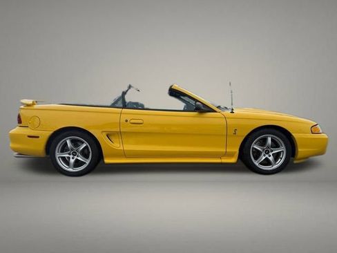 Used 1998 Ford Mustang Cobra image 16