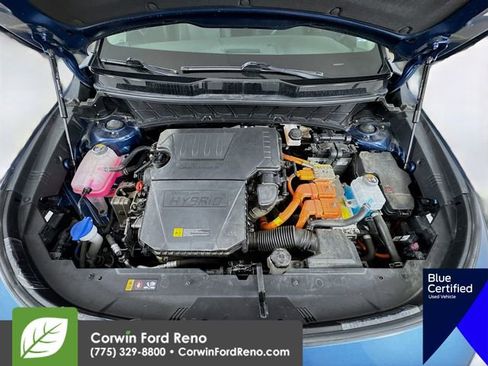 Used 2023 Kia Niro SX Touring image 36