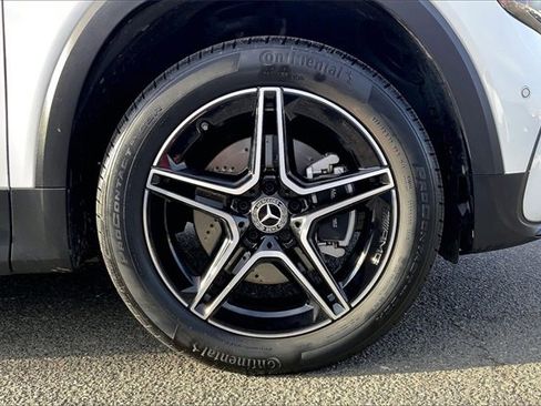 Certified 2024 Mercedes-Benz GLB 250 4MATIC image 9