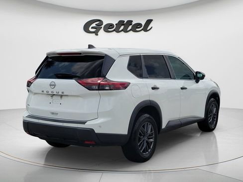 Used 2024 Nissan Rogue S FWD image 5