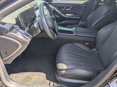 Used 2023 Mercedes-Benz S 500 4MATIC w/ AMG Line image 12