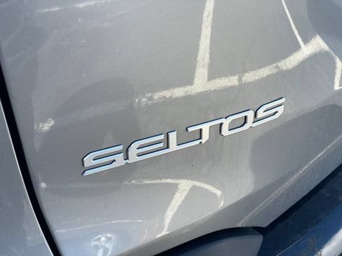 Used 2024 Kia Seltos S AWD/4WD image 25
