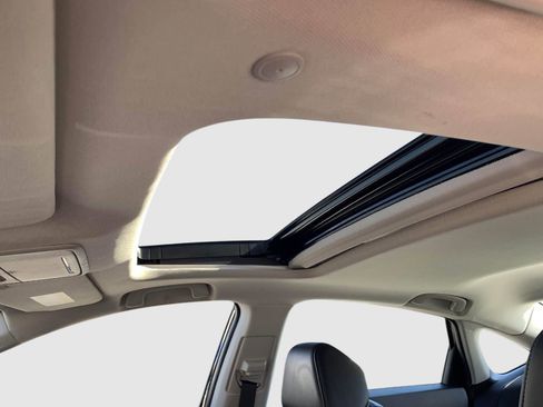 Used 2023 Honda Accord Touring image 33