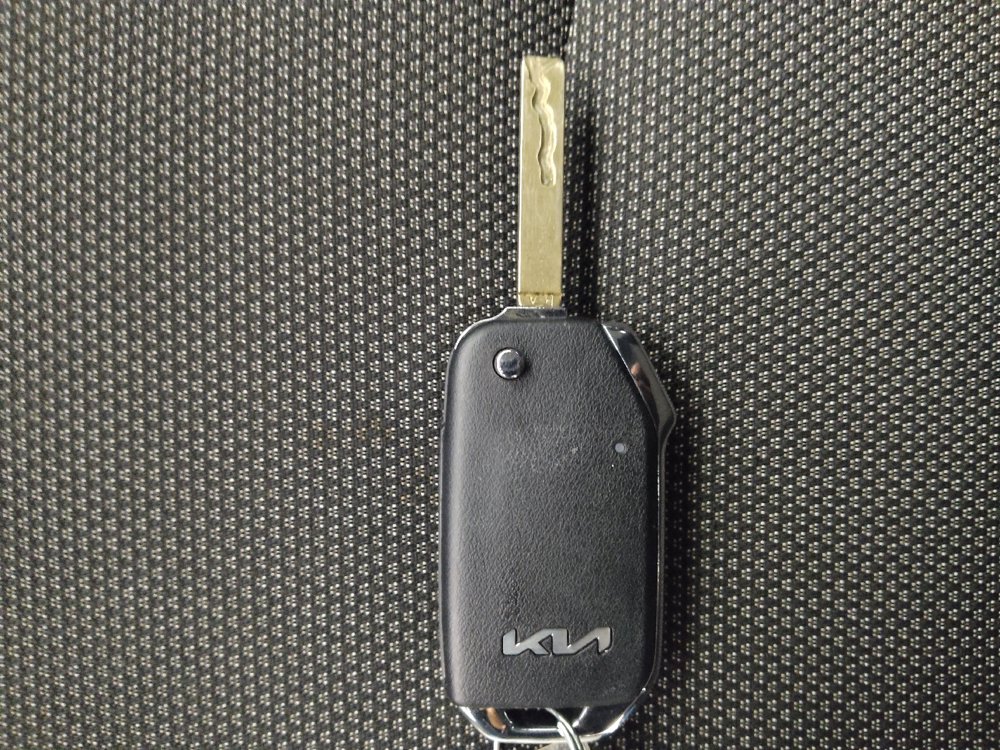 Used 2023 Kia Forte LXS w/ LXS Technology Package FWD image 32