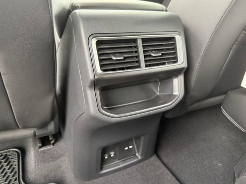 New 2026 Volkswagen Atlas Cross Sport SE image 25