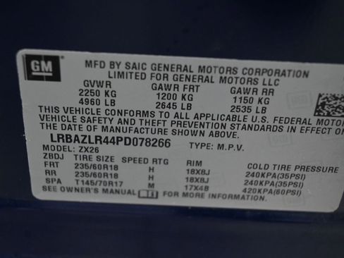 Used 2023 Buick Envision Preferred image 17