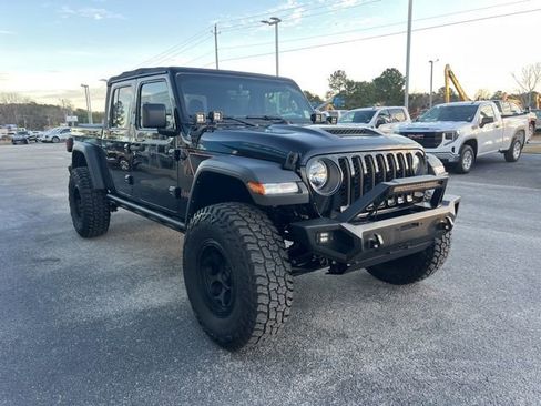 Used 2023 Jeep Gladiator Mojave w/ Trailer Tow Package image 7