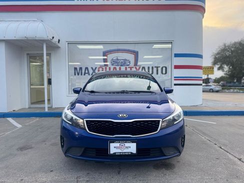 Used 2017 Kia Forte LX FWD image 7