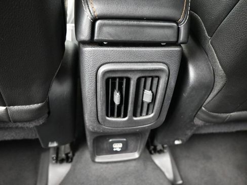 Used 2020 Jeep Compass Latitude image 31