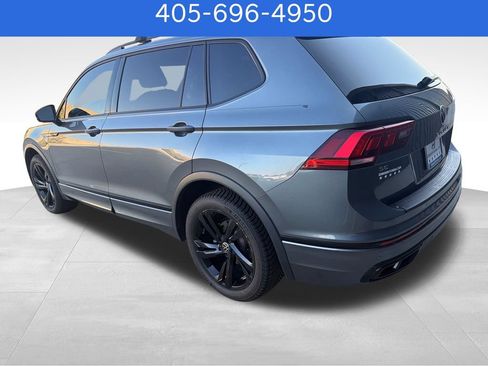 Used 2023 Volkswagen Tiguan SE R-Line FWD image 3