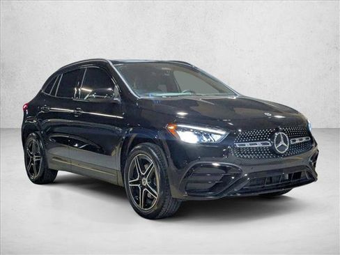 Certified 2025 Mercedes-Benz GLA 250 image 3