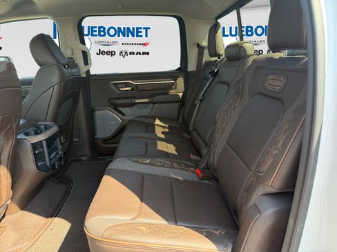 Used 2025 RAM 1500 Limited AWD/4WD image 20