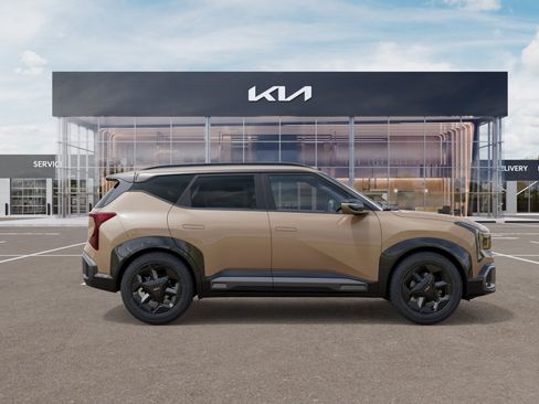 New 2027 Kia Seltos X-Line S w/ X-Line S Premium Package AWD/4WD image 7