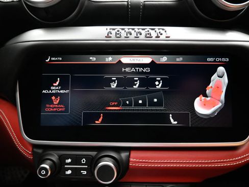 Used 2022 Ferrari Portofino M RWD image 17
