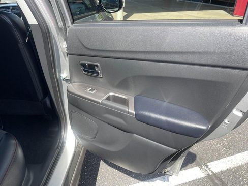 Used 2026 Mitsubishi Outlander Sport AWD image 9