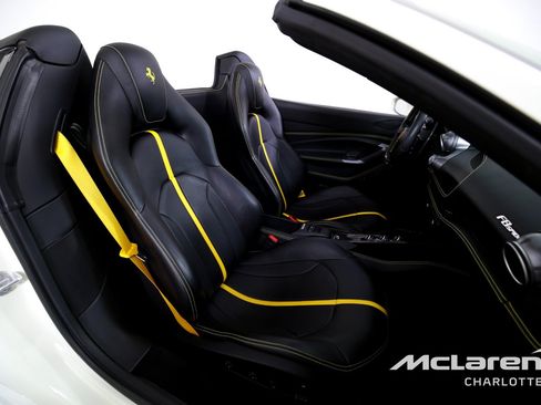 Used 2021 Ferrari F8 Tributo RWD image 20