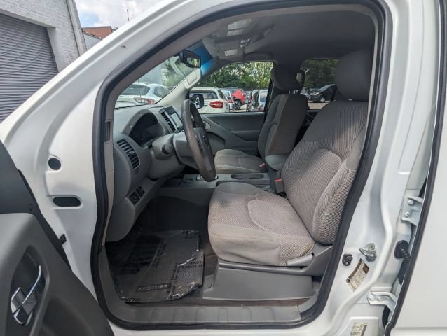 Used 2021 Nissan Frontier SV RWD image 16