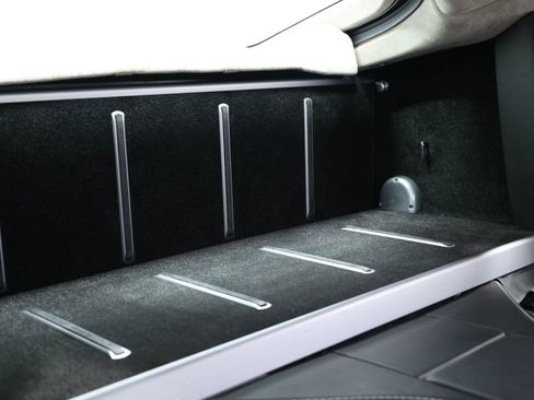 Used 2015 Aston Martin Rapide S image 65