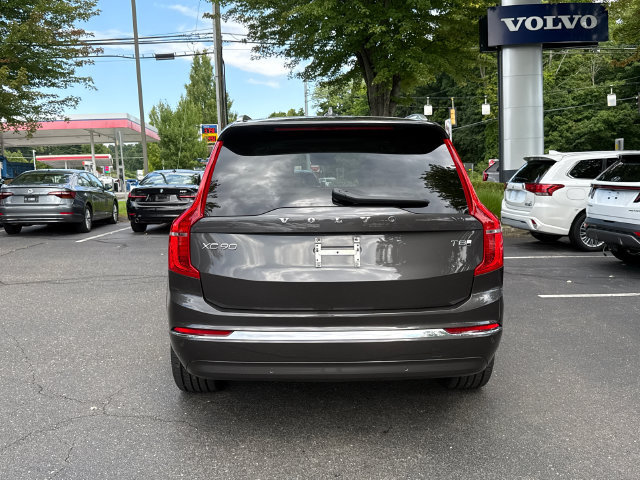 Certified 2025 Volvo XC90 T8 Plus w/ Protection Package AWD/4WD image 3