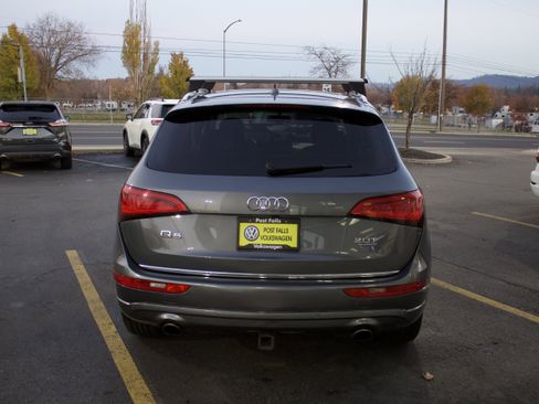Used 2017 Audi Q5 2.0T Premium Plus w/ Technology Package image 6