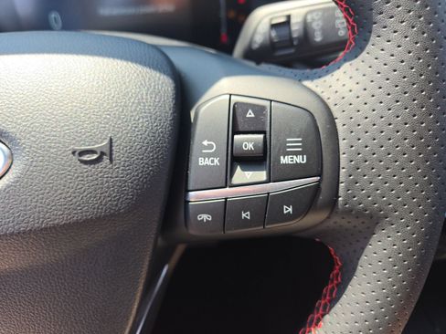 Used 2024 Ford Escape ST-Line w/ Tech Pack #1 AWD/4WD image 15