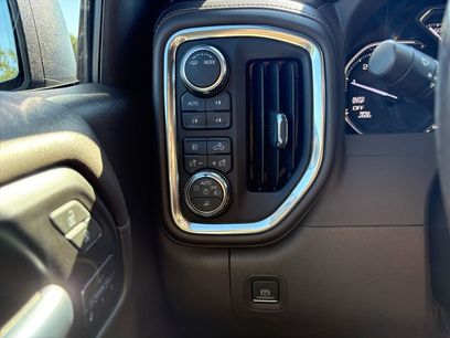Used 2021 GMC Sierra 1500 SLT w/ SLT Premium Package