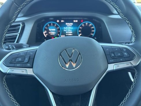 Used 2024 Volkswagen Atlas Cross Sport SE AWD/4WD image 13