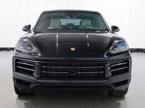 Certified 2025 Porsche Cayenne E-Hybrid image 14