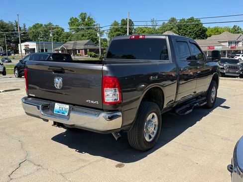 Used 2024 RAM 2500 Tradesman w/ Chrome Appearance Group AWD/4WD image 6