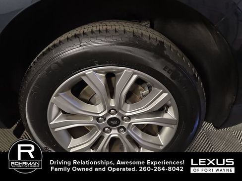 Used 2024 Ford Edge Titanium AWD/4WD image 10