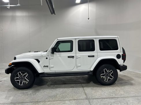New 2026 Jeep Wrangler Sahara image 9
