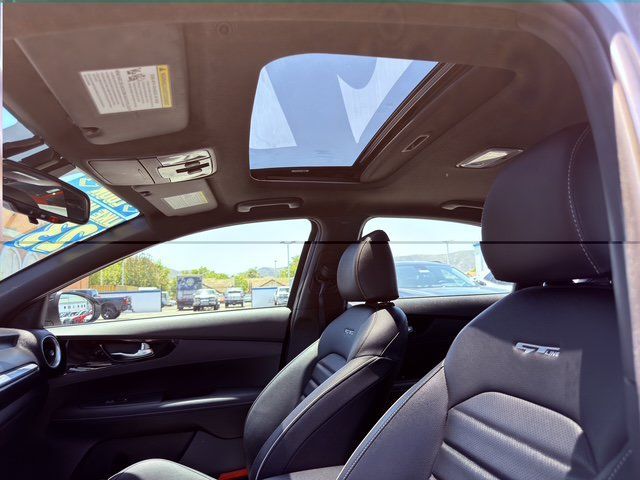 Used 2023 Kia Forte GT-Line w/ GT-Line Premium Package FWD image 25
