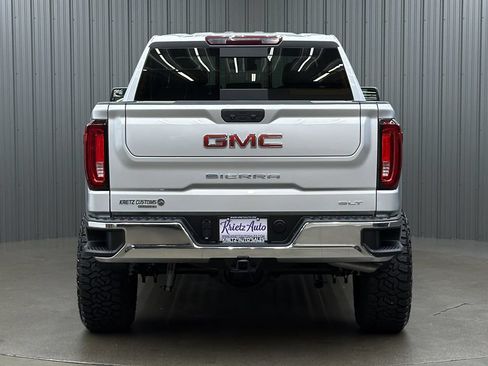 Used 2022 GMC Sierra 1500 SLT w/ SLT Convenience Package AWD/4WD image 4