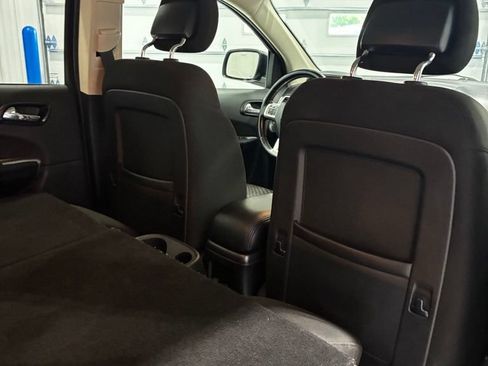 Used 2020 Dodge Journey SE w/ SE Popular Equipment Group FWD image 35