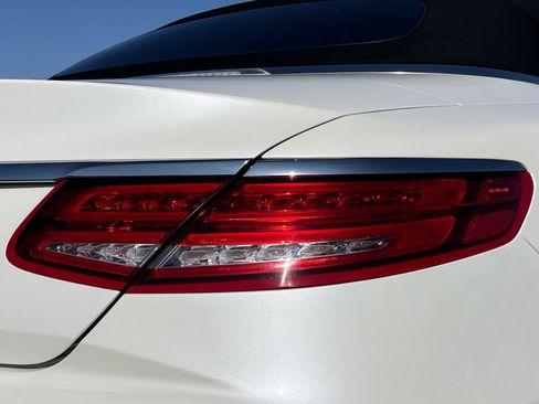 Used 2017 Mercedes-Benz S 550 Cabriolet image 15