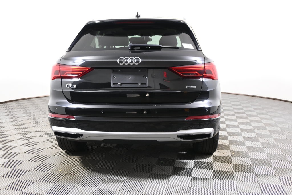 Used 2019 Audi Q3 2.0T Premium Plus w/ Premium Plus Package AWD/4WD image 6