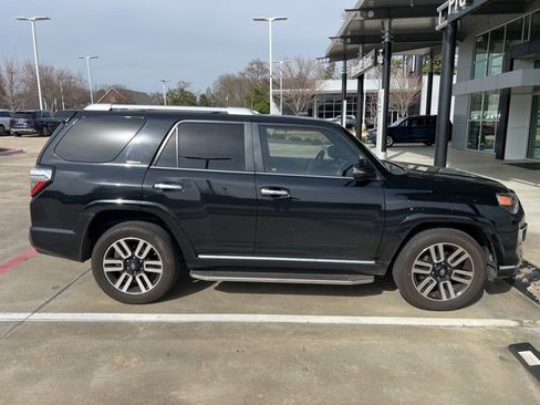 Used 2017 Toyota 4Runner Limited image 3