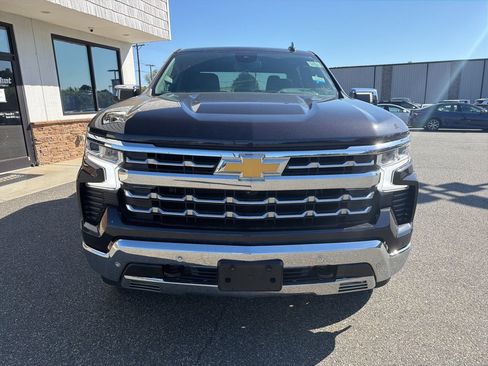 Used 2023 Chevrolet Silverado 1500 LTZ AWD/4WD image 9