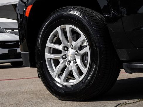 Used 2024 Chevrolet Suburban Premier image 59