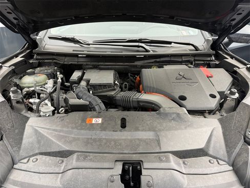 Used 2024 Mitsubishi Outlander 4WD Plug-In Hybrid image 27