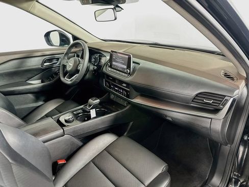 Used 2023 Nissan Rogue SV w/ SV Premium B Package AWD/4WD image 29