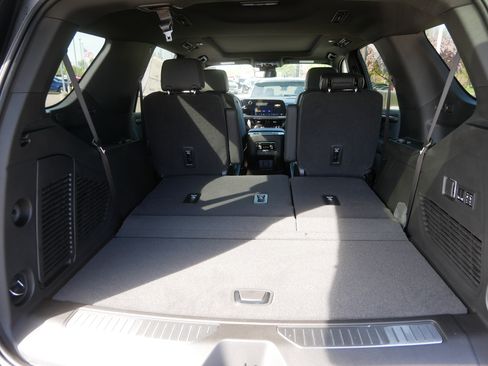 New 2026 Chevrolet Tahoe Premier w/ Sun And Tow Package AWD/4WD image 4