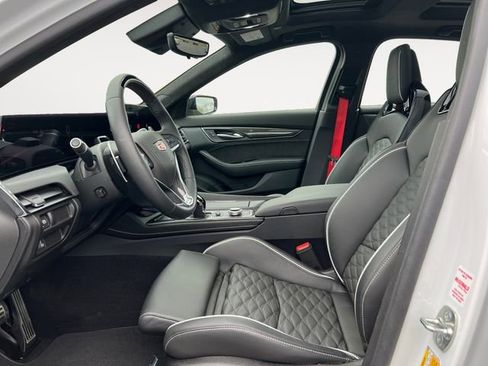 Certified 2026 Cadillac CT5 V w/ Technology Package AWD/4WD image 9