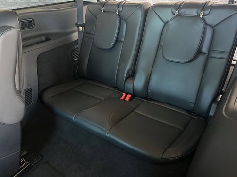 New 2026 Lincoln Aviator AWD image 14