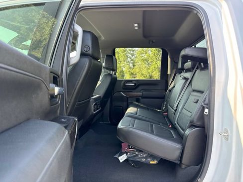 Used 2023 GMC Sierra 3500 Denali w/ Technology Package AWD/4WD image 23