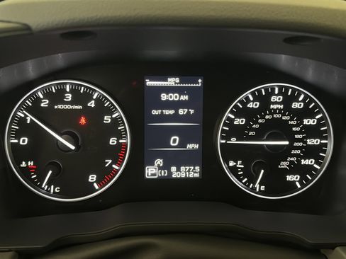 Used 2024 Subaru Crosstrek 2.5i Limited w/ Crosstrek Mirror Package image 19